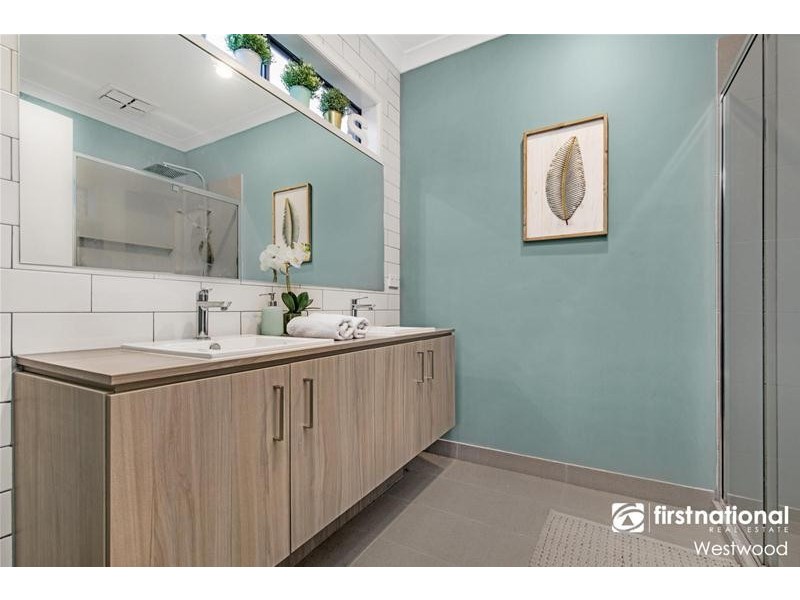 49 Keira Circuit, Werribee VIC 3030