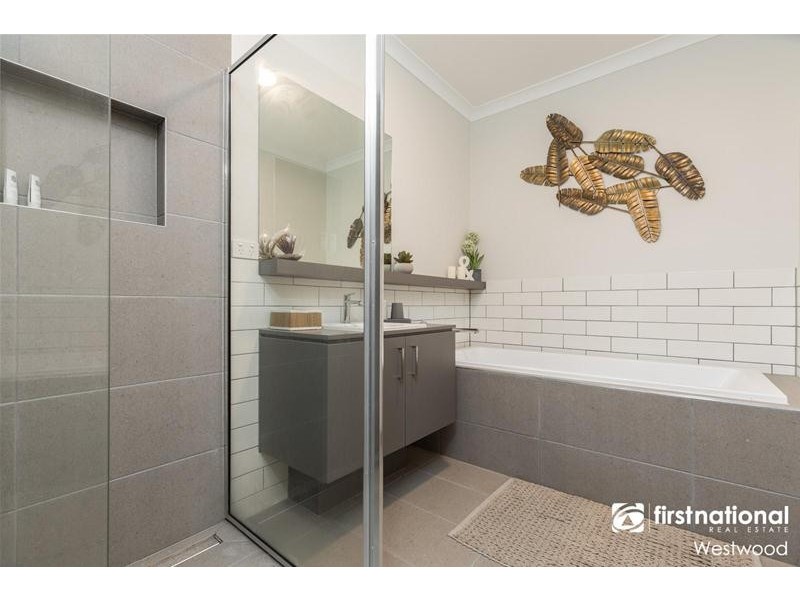 49 Keira Circuit, Werribee VIC 3030