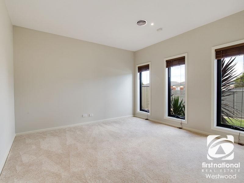 48 Alsace Avenue, Hoppers Crossing VIC 3029