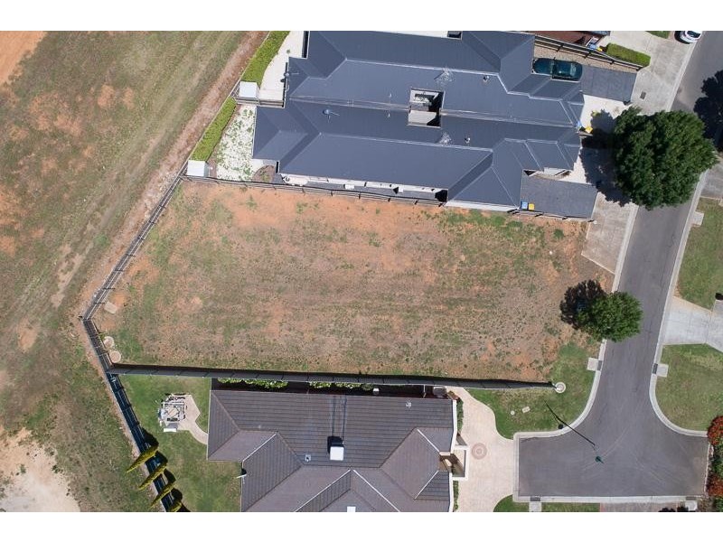 12 Cootamundra Court, Werribee VIC 3030