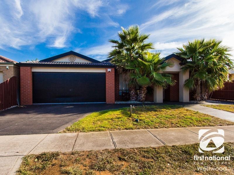 22 Macadamia Grove, Werribee VIC 3030