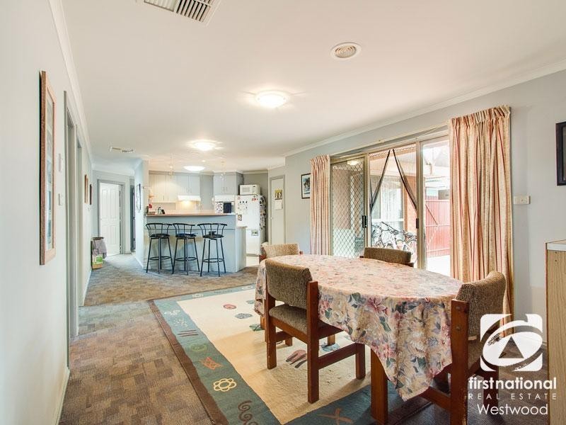 10 Dalvista Court, Werribee VIC 3030