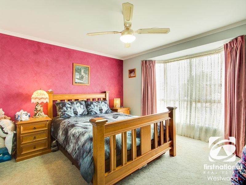 10 Dalvista Court, Werribee VIC 3030