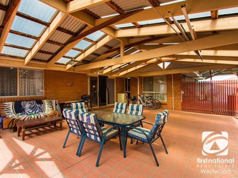 10 Dalvista Court, Werribee VIC 3030