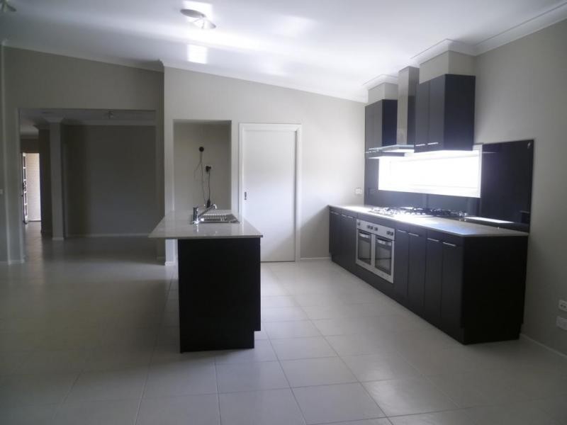 105 Vaughan Chase, Wyndham Vale VIC 3024