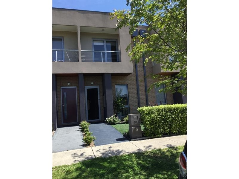 2D Hanworth Avenue, Williams Landing VIC 3027