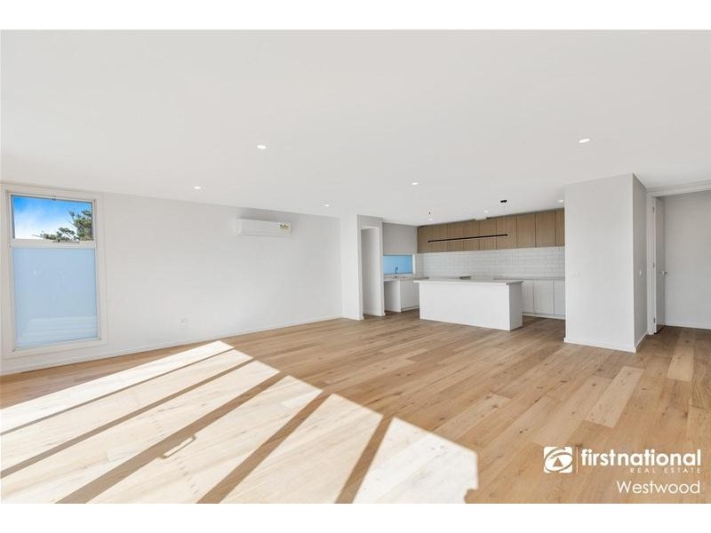 2/19 Jellicoe Street, Werribee VIC 3030