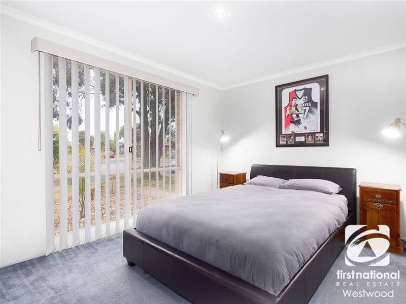 97 Flemington Crescent, Werribee VIC 3030