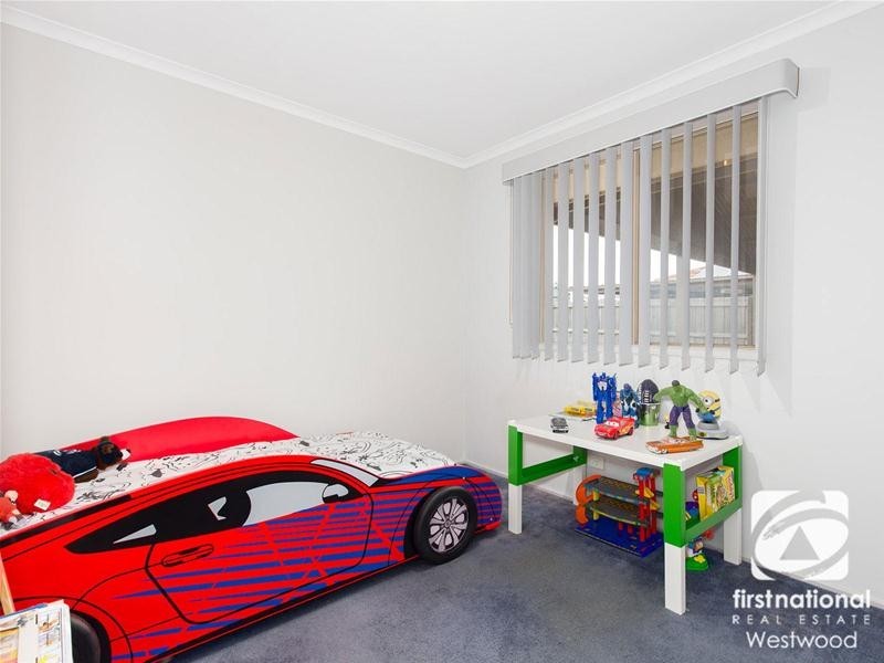 97 Flemington Crescent, Werribee VIC 3030