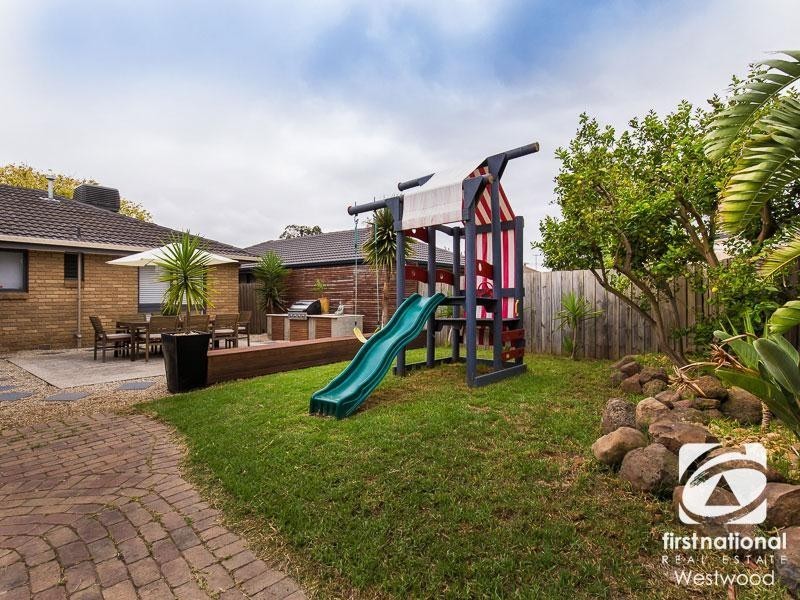 7 Karoola Court, Hoppers Crossing VIC 3029