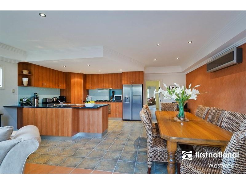 25B Parklands Grove, Werribee VIC 3030