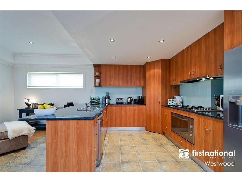 25B Parklands Grove, Werribee VIC 3030