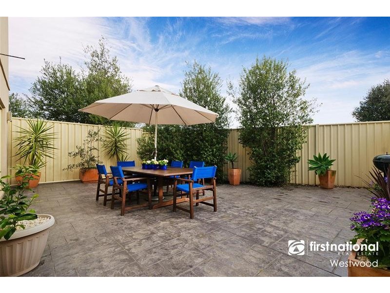 25B Parklands Grove, Werribee VIC 3030