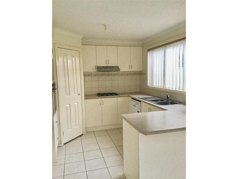 13 Lauderdale Drive, Tarneit VIC 3029