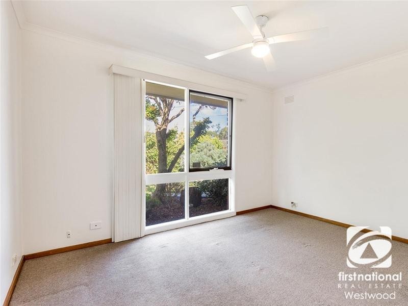 37 Daphne Crescent, Werribee VIC 3030