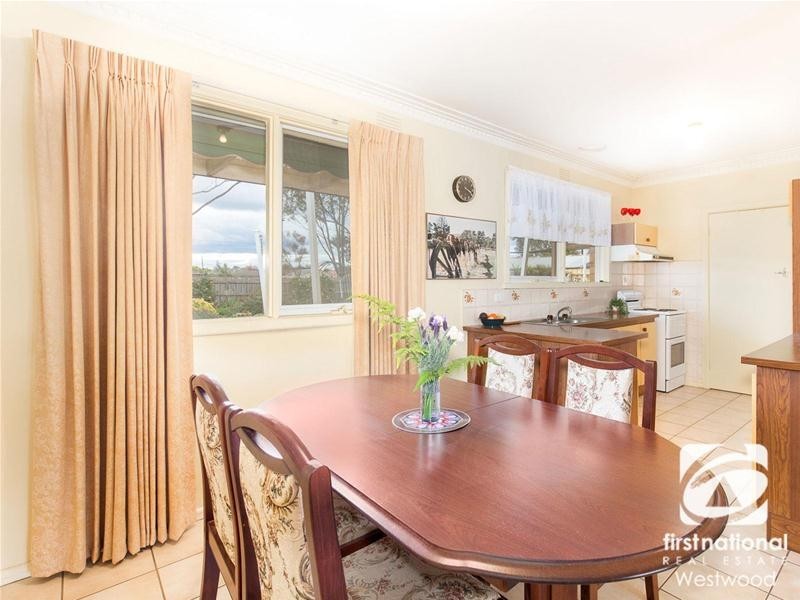 8 Thompson Court, Werribee VIC 3030