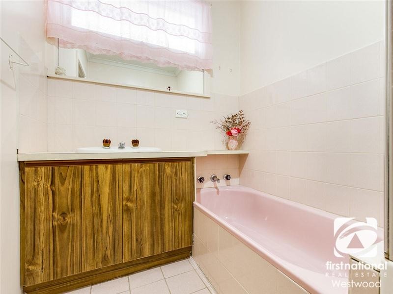 8 Thompson Court, Werribee VIC 3030