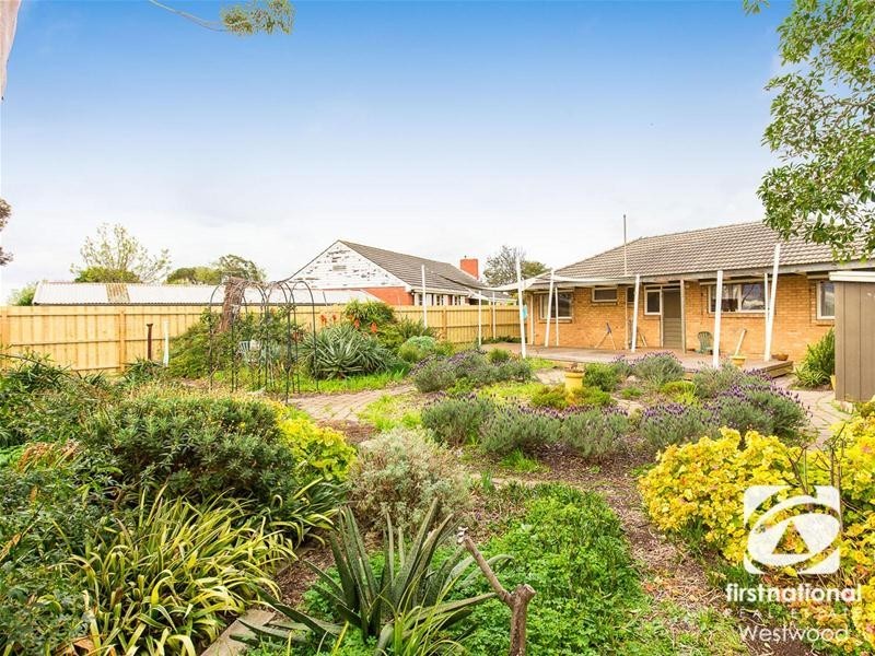 8 Thompson Court, Werribee VIC 3030