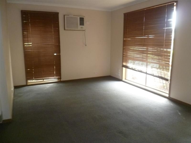 13 Hawkesbury Road, Werribee VIC 3030