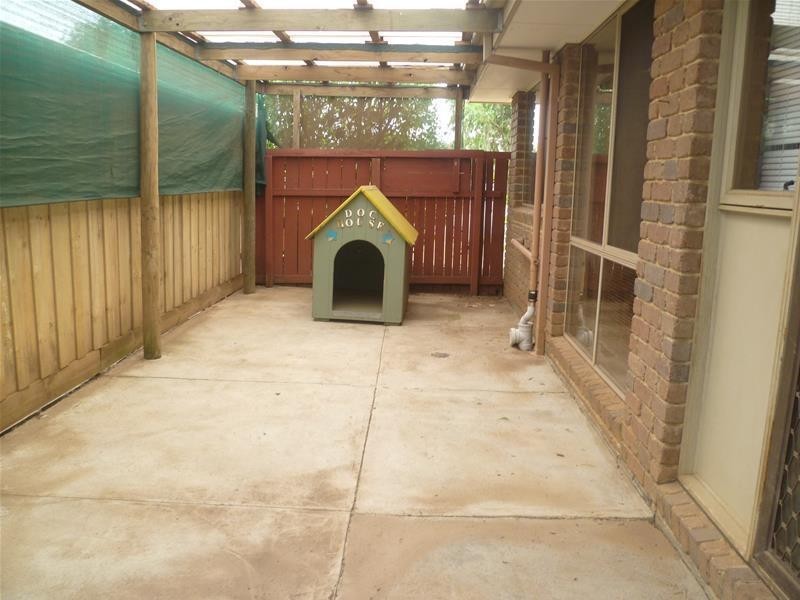 13 Hawkesbury Road, Werribee VIC 3030