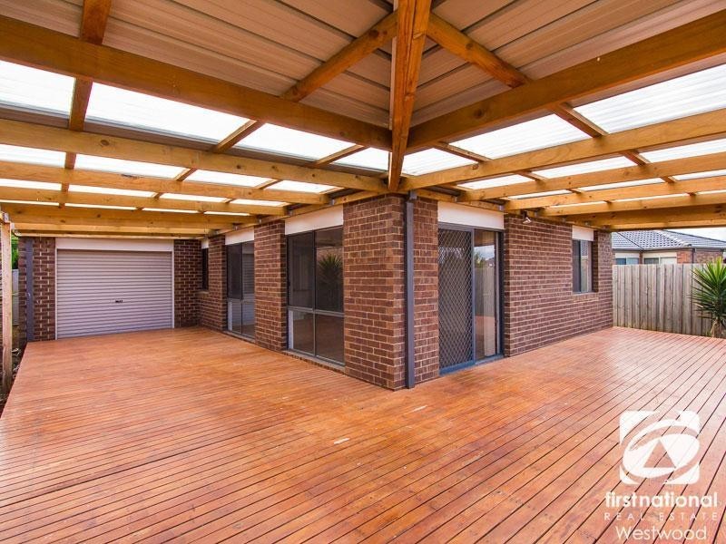 10 Nautilus Close, Wyndham Vale VIC 3024