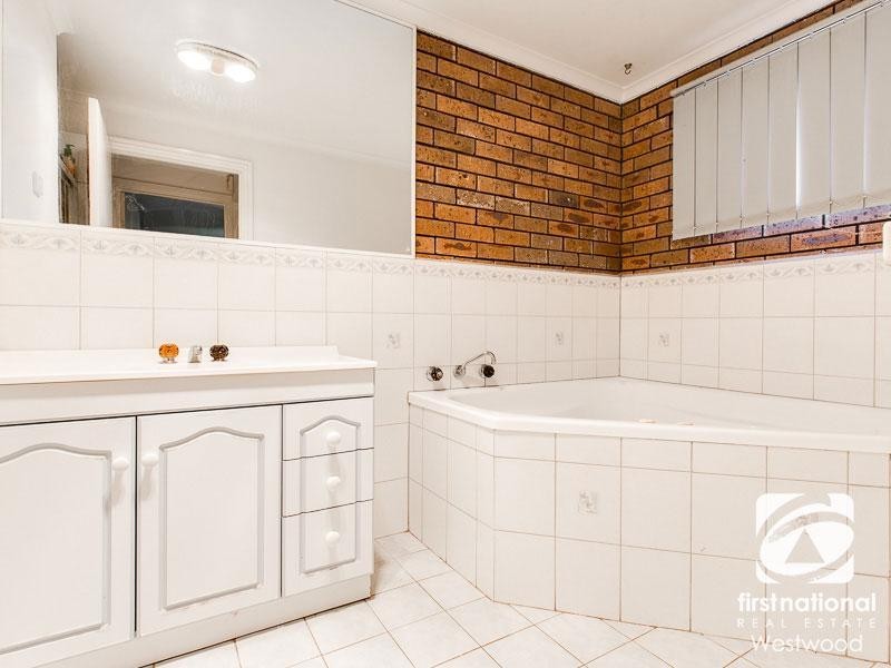 29 Bayview Crescent, Hoppers Crossing VIC 3029