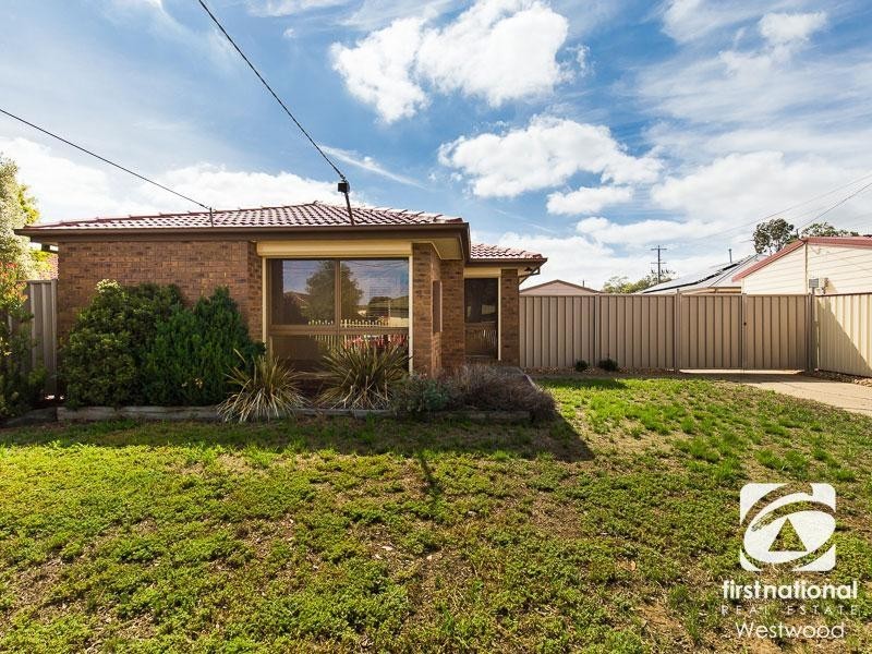 4 Albatross Avenue, Werribee VIC 3030