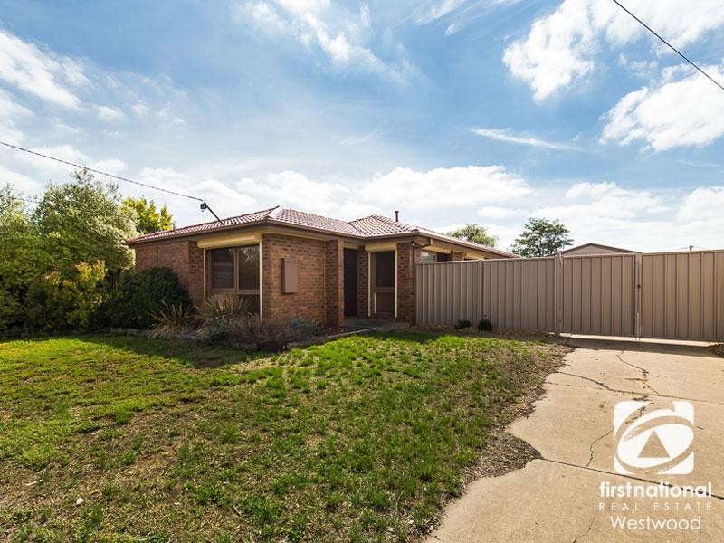 4 Albatross Avenue, Werribee VIC 3030