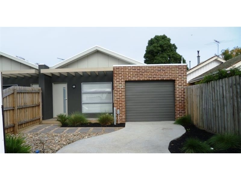 2/34 Tarneit Road, Werribee VIC 3030