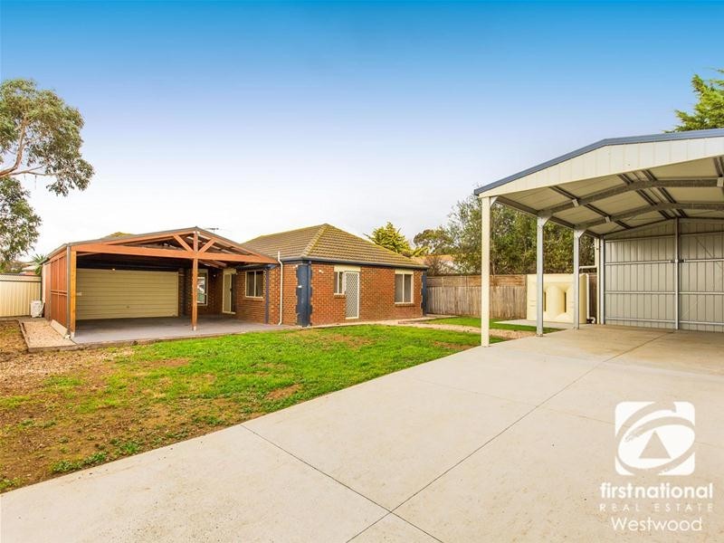 17 Perch Close, Werribee South VIC 3030