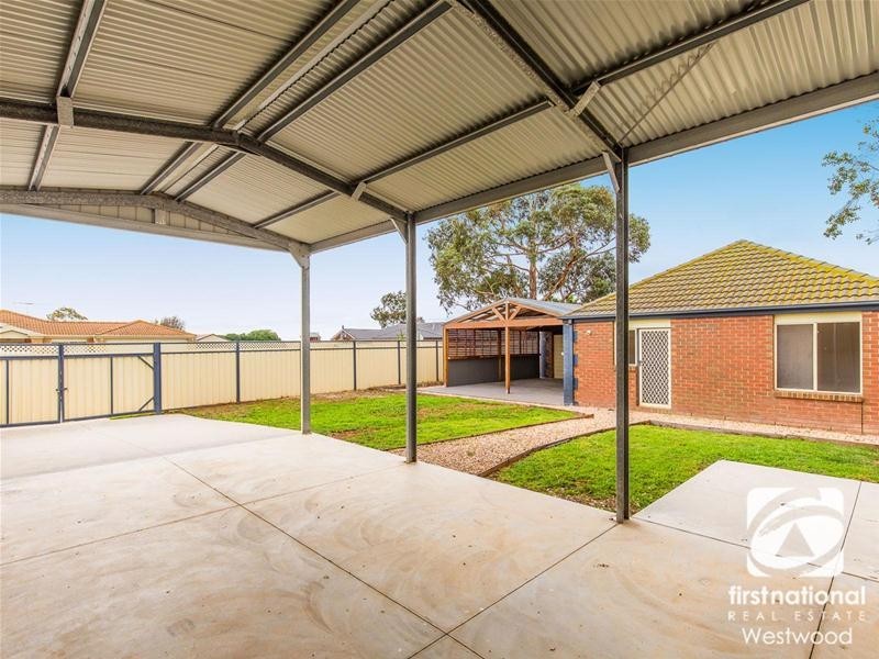 17 Perch Close, Werribee South VIC 3030