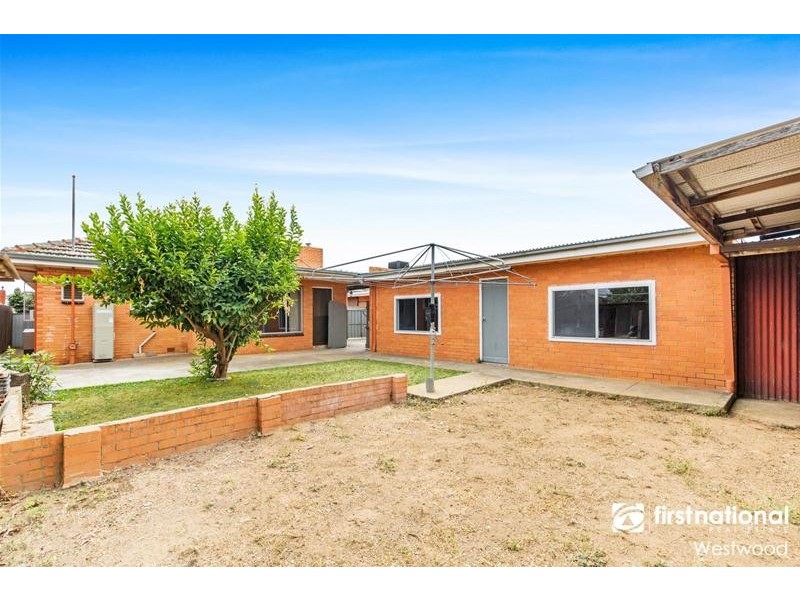 33 Carter Avenue, Werribee VIC 3030