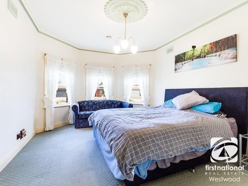 18 Treeside Drive, Tarneit VIC 3029