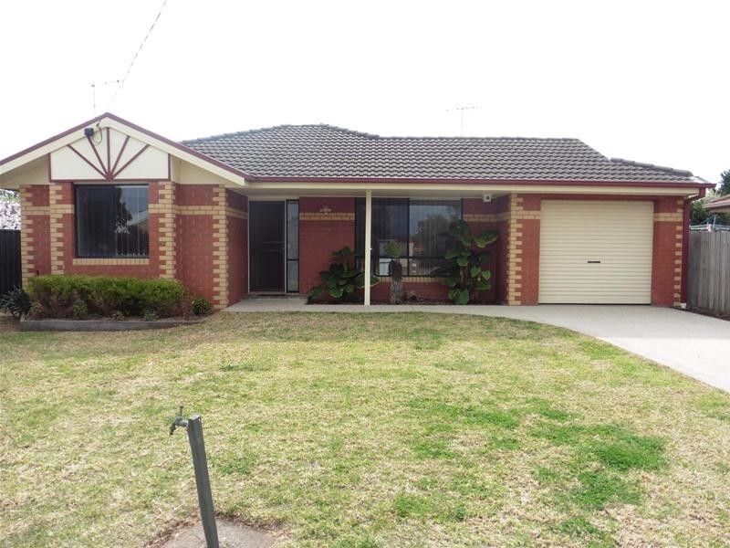 12 Eileen Court, Werribee VIC 3030