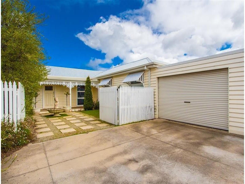 2/6 High Street, Werribee VIC 3030