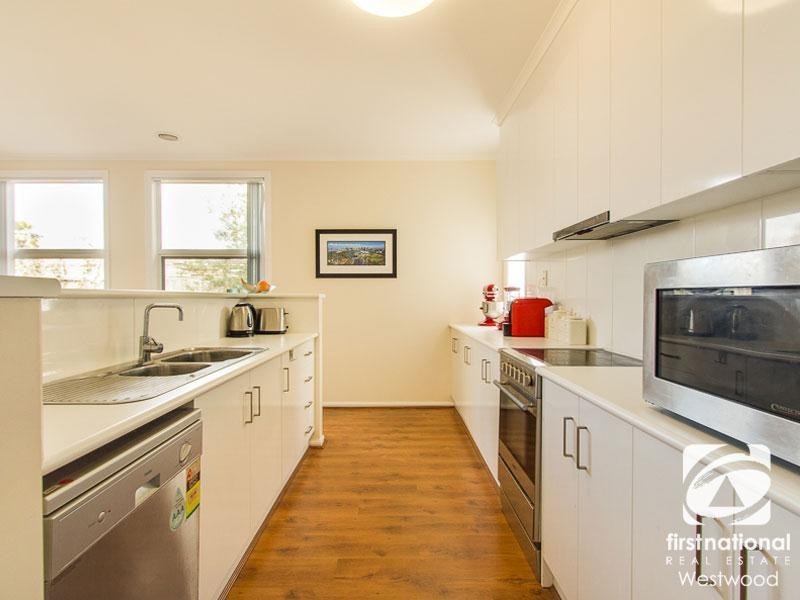 2/6 High Street, Werribee VIC 3030