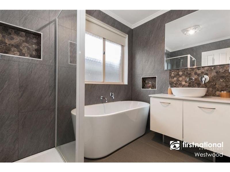 3 Gentzen Drive, Wyndham Vale VIC 3024