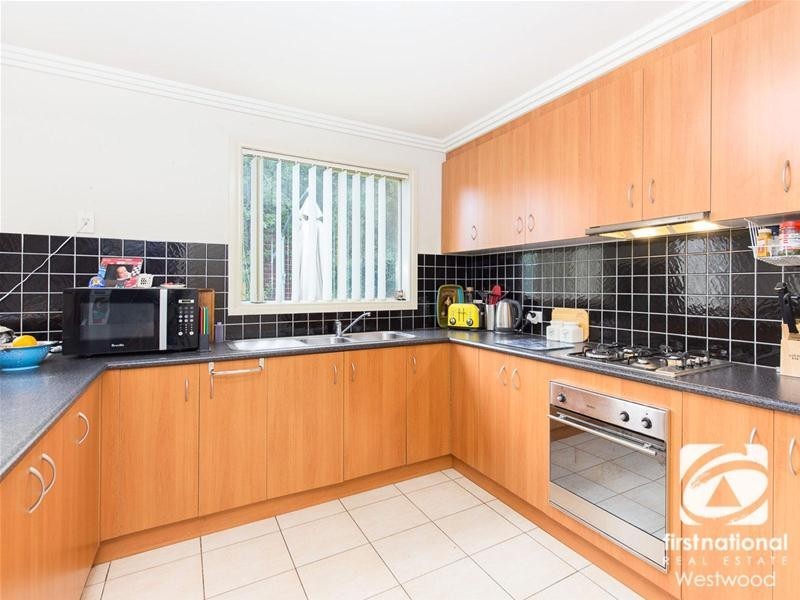 2/21-22 Potomac Close, Werribee VIC 3030