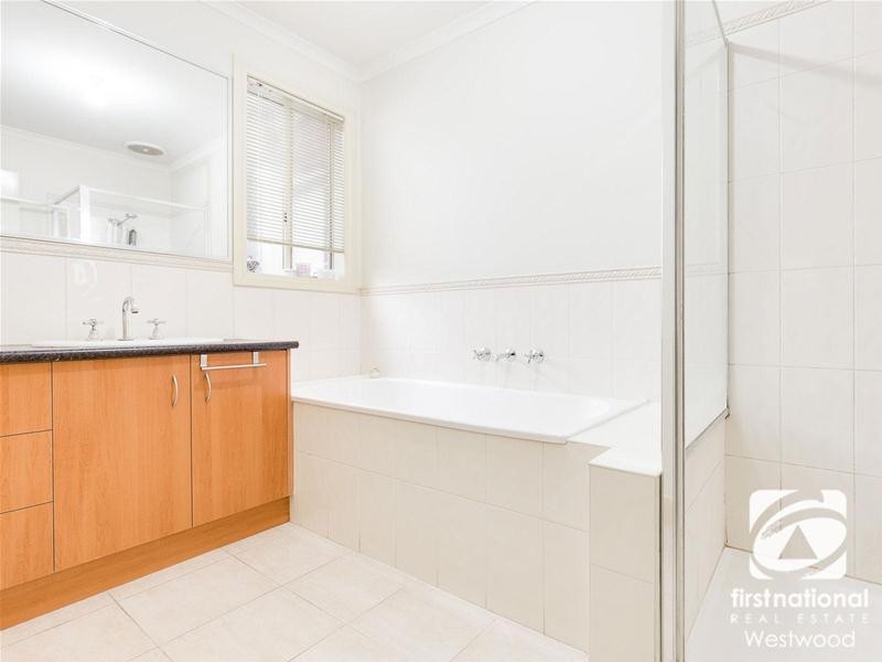 2/21-22 Potomac Close, Werribee VIC 3030