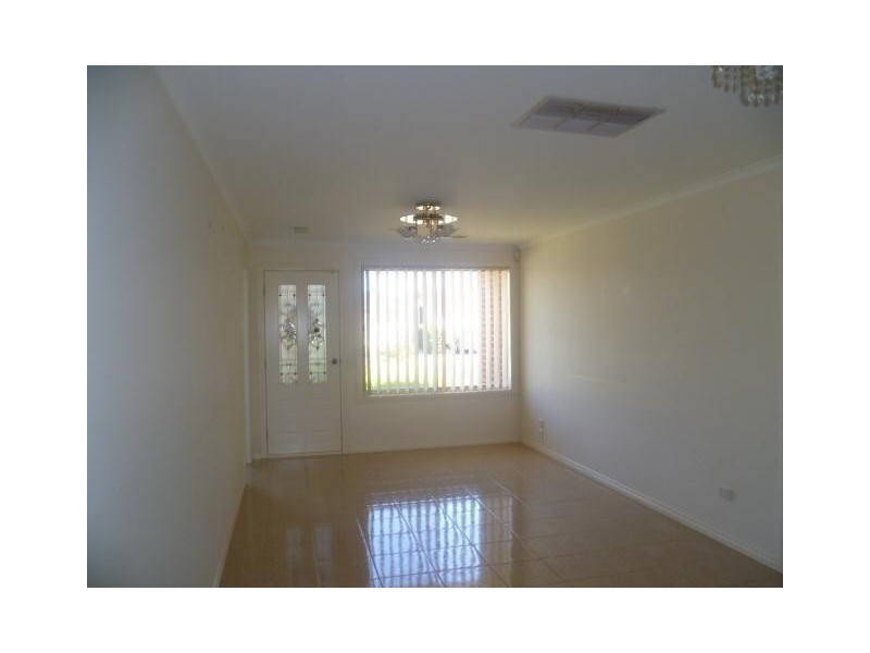 200 Thames Blvd, Werribee VIC 3030