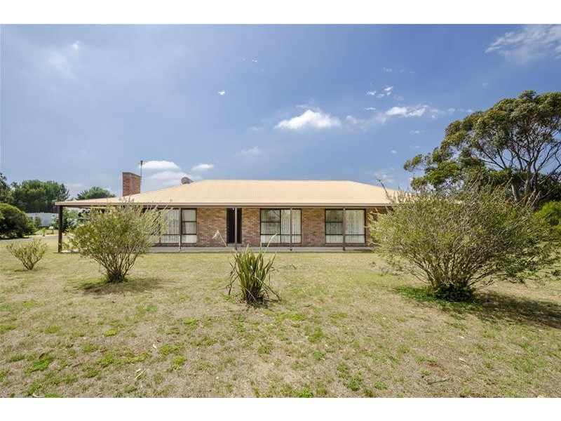 60 Hughes Road, Little River VIC 3211