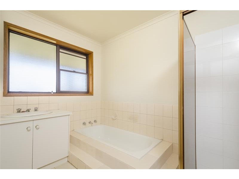 60 Hughes Road, Little River VIC 3211