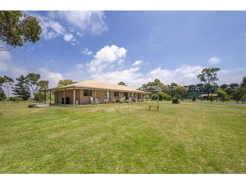 60 Hughes Road, Little River VIC 3211