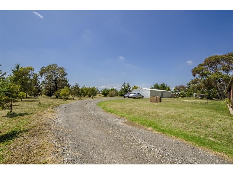 60 Hughes Road, Little River VIC 3211