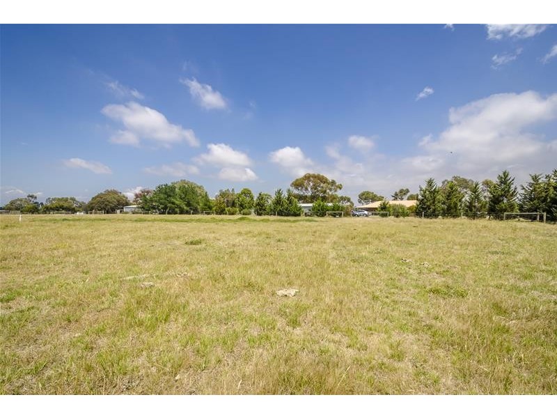 60 Hughes Road, Little River VIC 3211