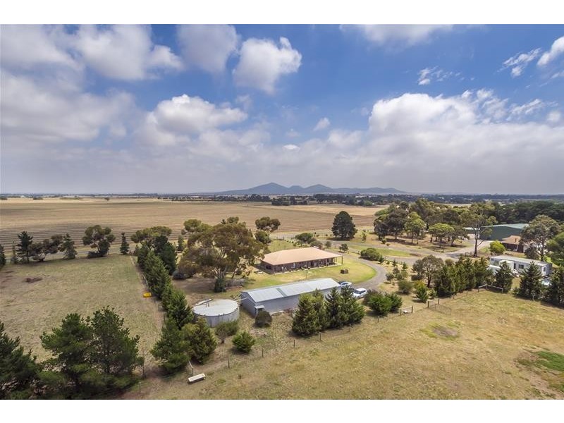 60 Hughes Road, Little River VIC 3211