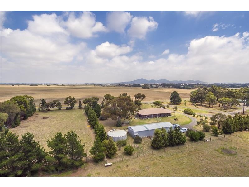 60 Hughes Road, Little River VIC 3211