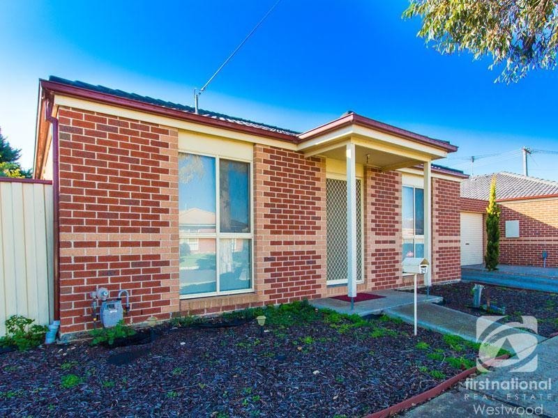 2/1 Gentzen Drive, Wyndham Vale VIC 3024