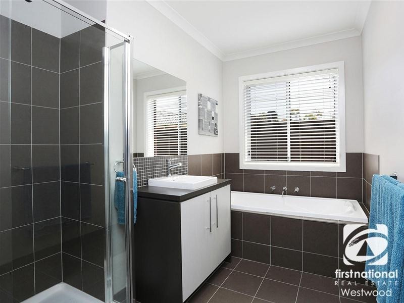 53 Minindee Road, Wyndham Vale VIC 3024