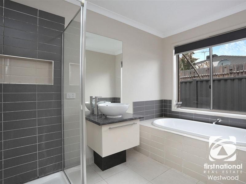 1206 Ison Road, Wyndham Vale VIC 3024